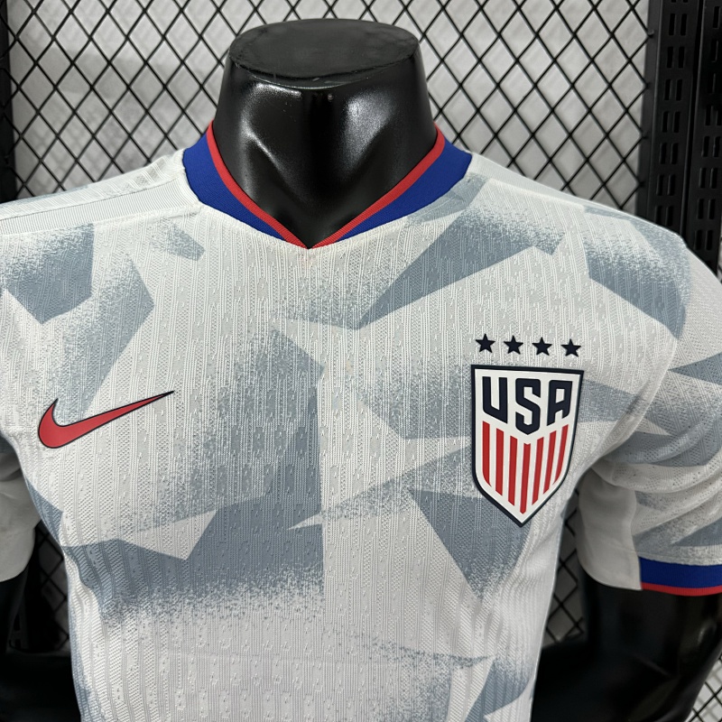 Estados Unidos Local Versión Jugador 2025 (Blanca) 3