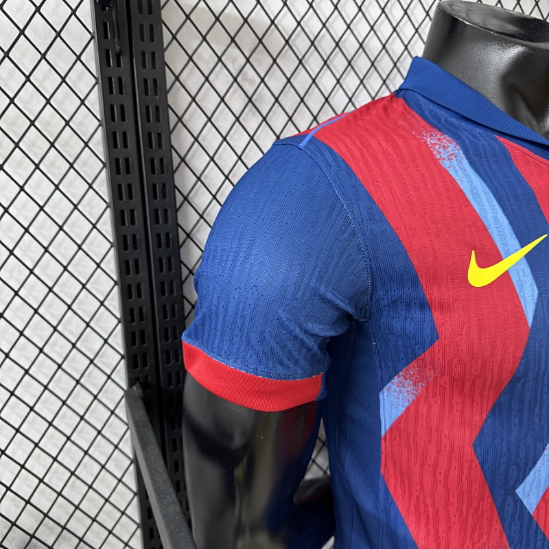 FC Barcelona Cuarta Versión Jugador 2025/26 (Azul) 8