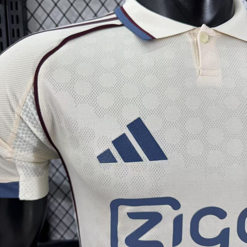 Ajax Tercera Versión Jugador 2025/26 (Blanca) 4