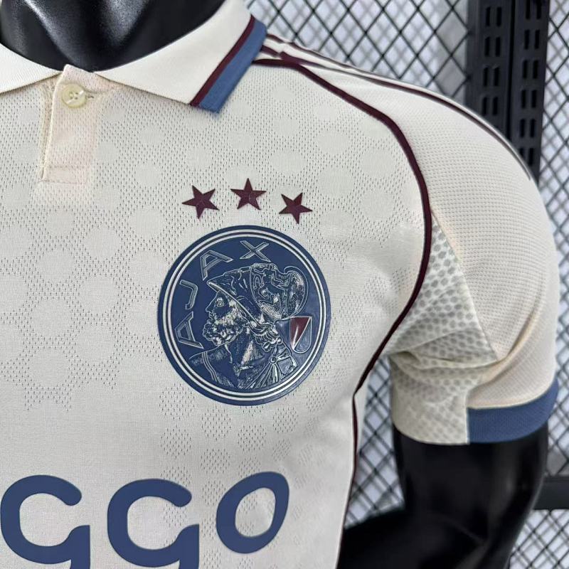 Ajax Tercera Versión Jugador 2025/26 (Blanca) 5