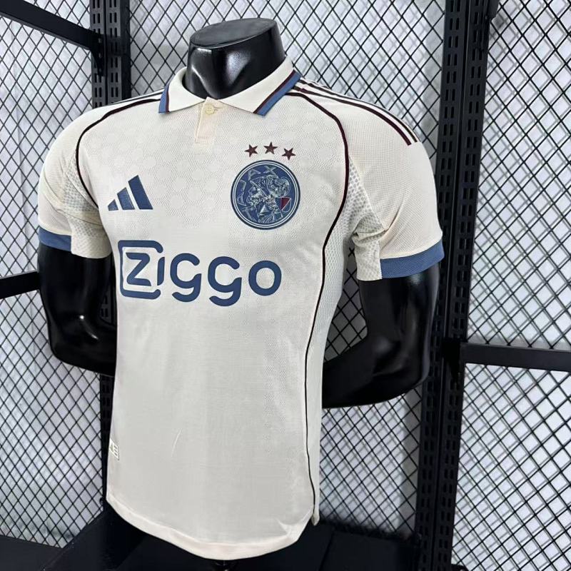 Ajax Tercera Versión Jugador 2025/26 (Blanca) 9