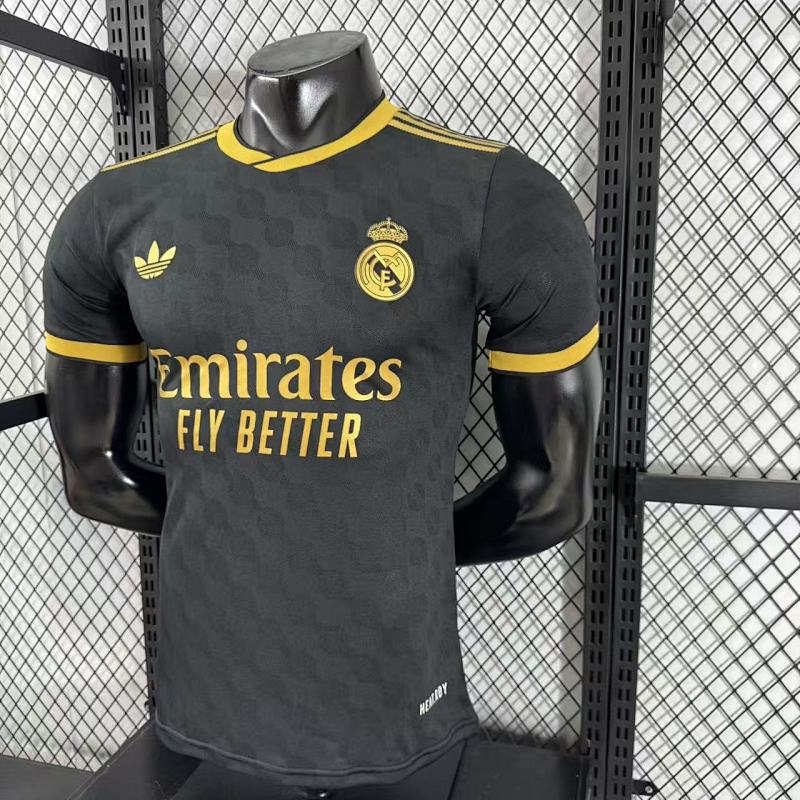 Real Madrid Edición Especial Versión Jugador (Negra) 7