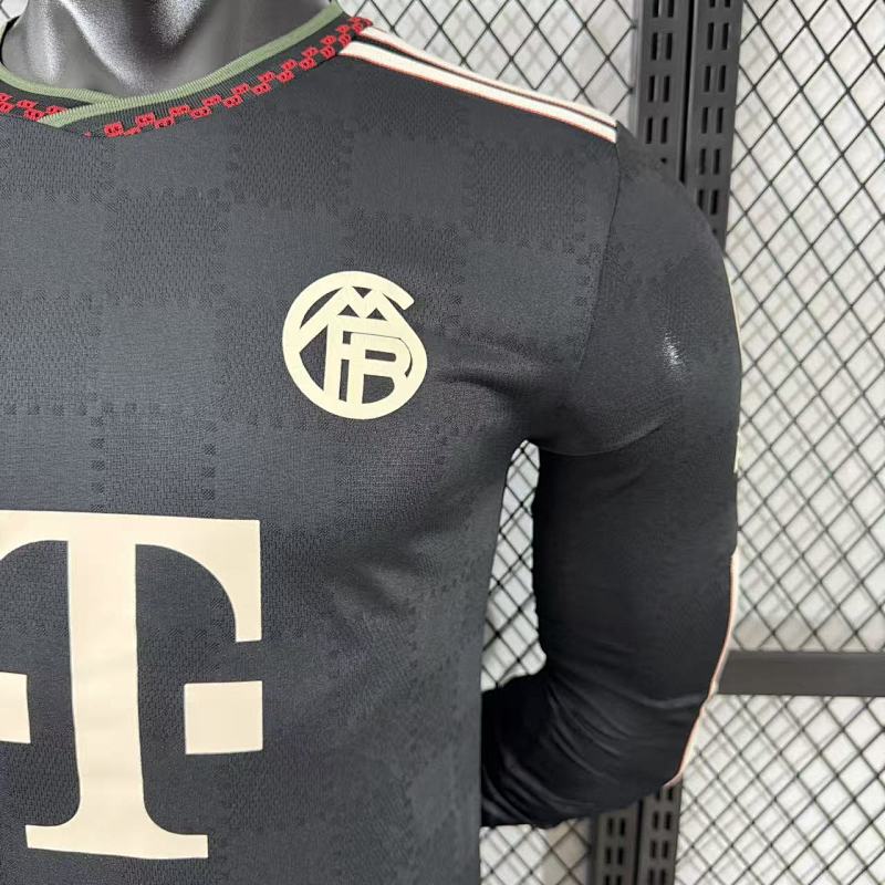 Bayern Munich Tercera Versión Jugador 2025/26 (Negra, Manga Larga) 5