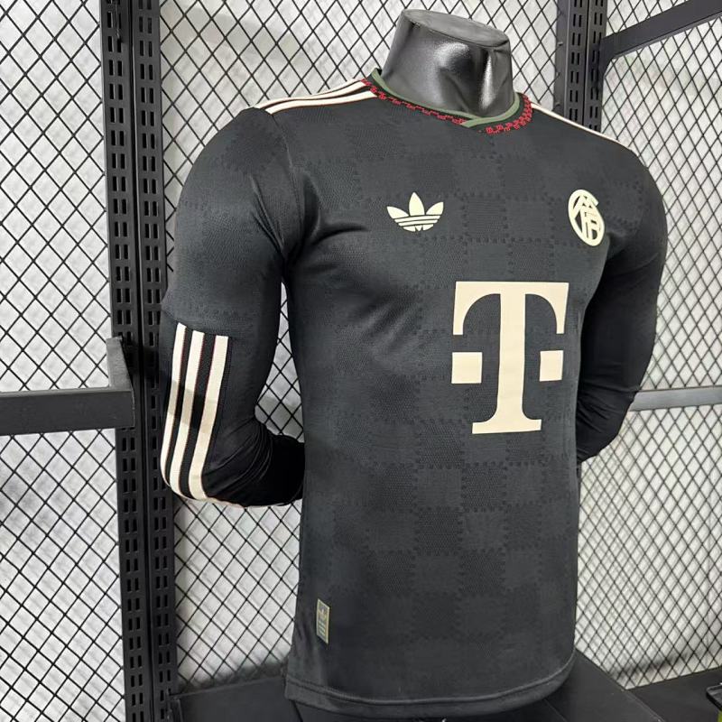 Bayern Munich Tercera Versión Jugador 2025/26 (Negra, Manga Larga) 6