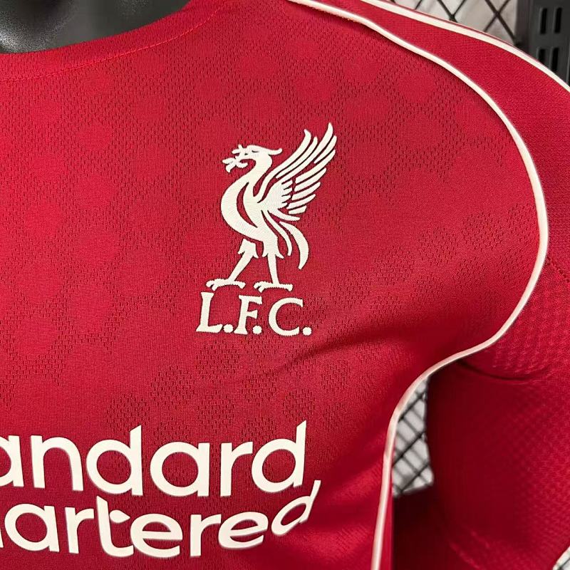 Liverpool Local Versión Jugador 2025/26 (Roja, Manga Larga) 5