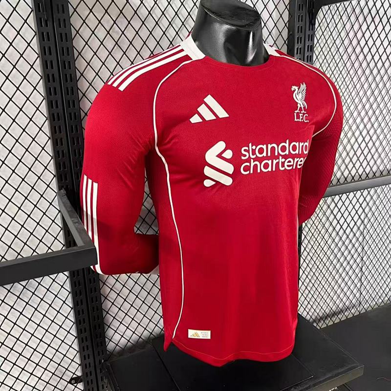 Liverpool Local Versión Jugador 2025/26 (Roja, Manga Larga) 6
