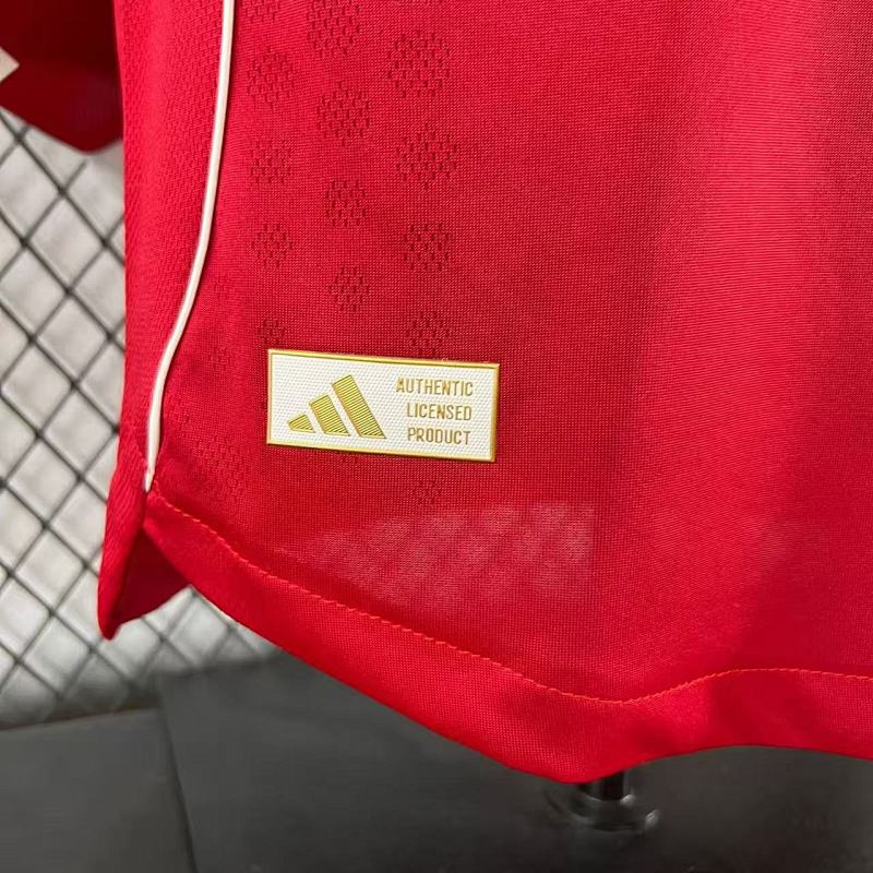 Liverpool Local Versión Jugador 2025/26 (Roja, Manga Larga) 8