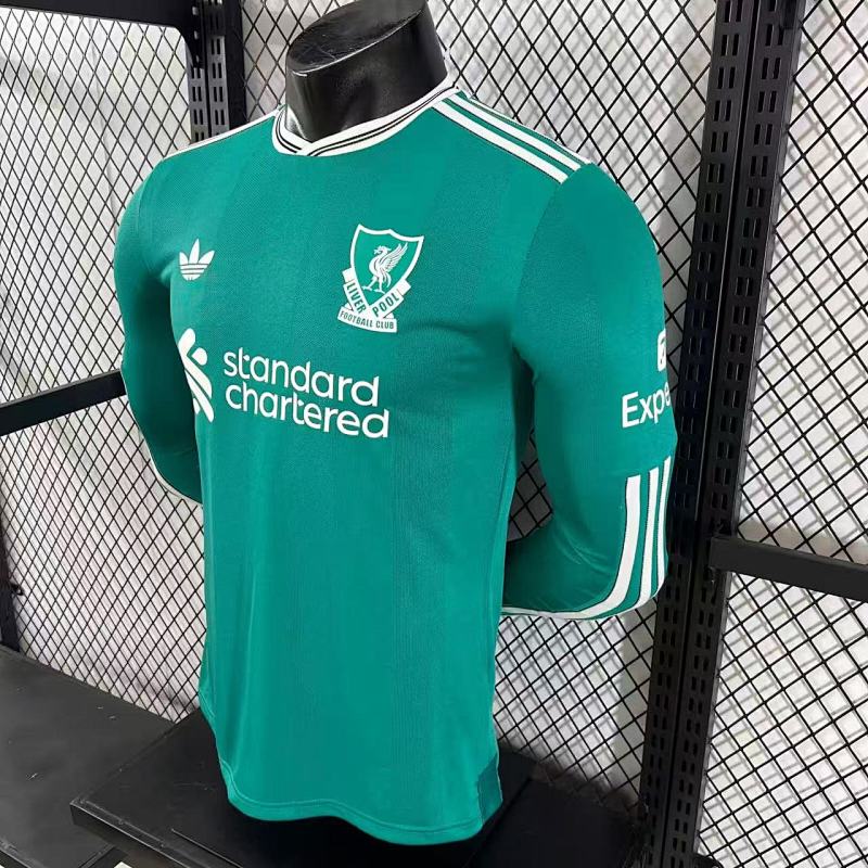 Liverpool Tercera Versión Jugador 2025/26 (Verde, Manga Larga) 7