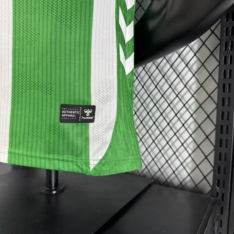 Real Betis Local Versión Jugador 2025/26 (Verde) 11
