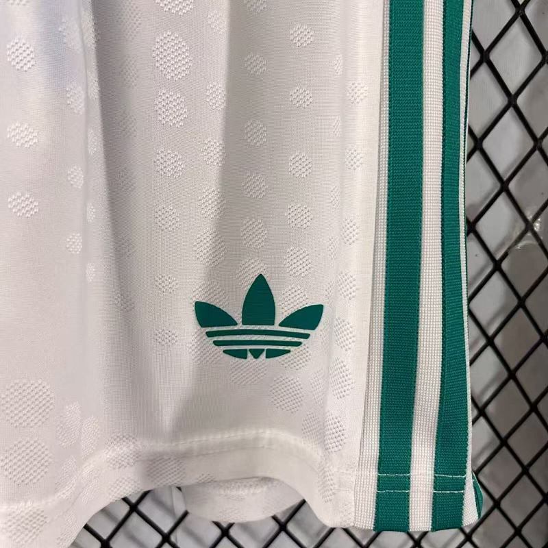 Liverpool Short Tercera Versión Jugador 2025/26 (Blanco) 4