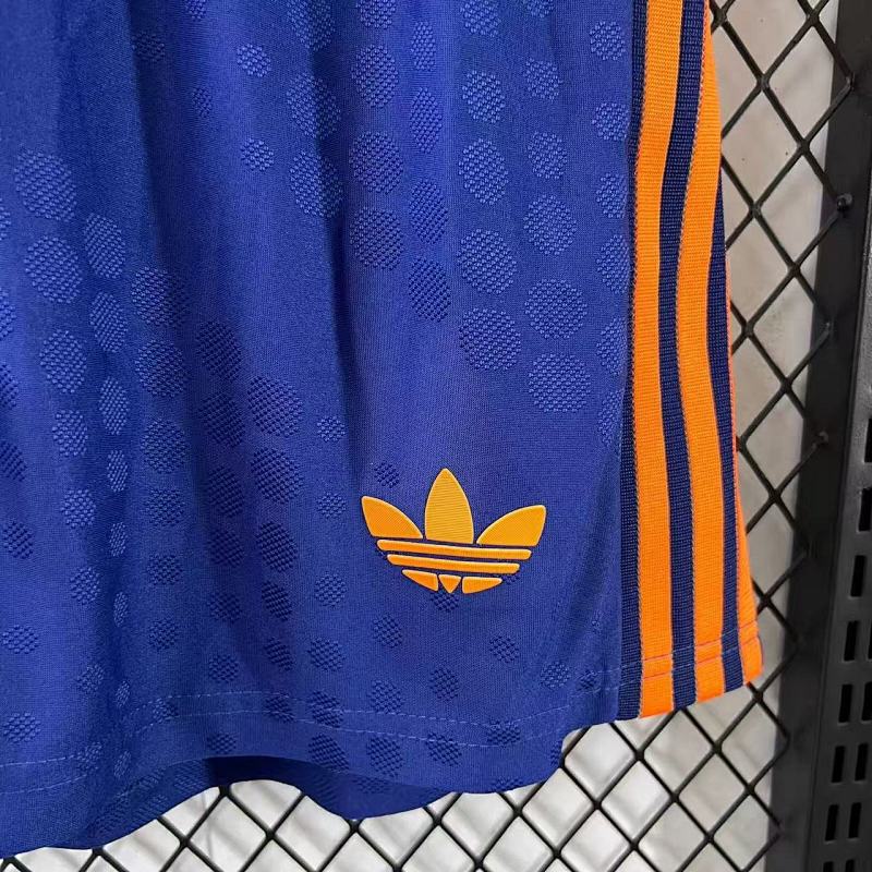Newcastle United Short Tercera Versión Jugador 2025/26 (Azul) 4