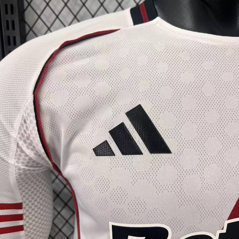 River Plate Local Versión Jugador 2025/26 (Blanca, Manga Larga) 4