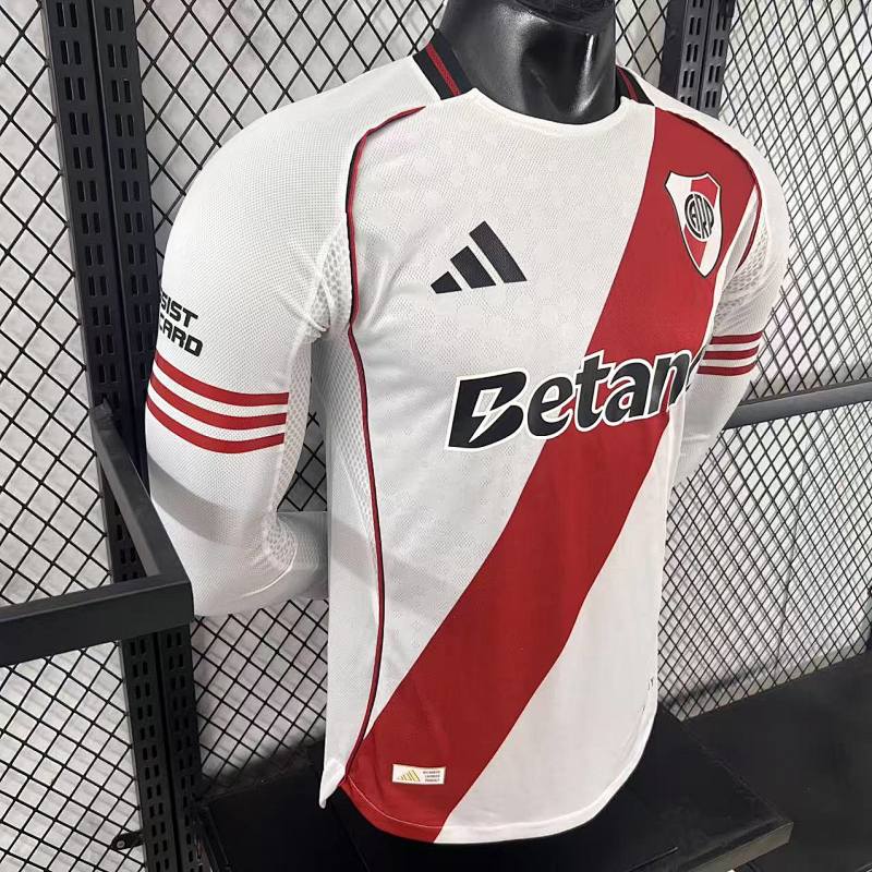 River Plate Local Versión Jugador 2025/26 (Blanca, Manga Larga) 6