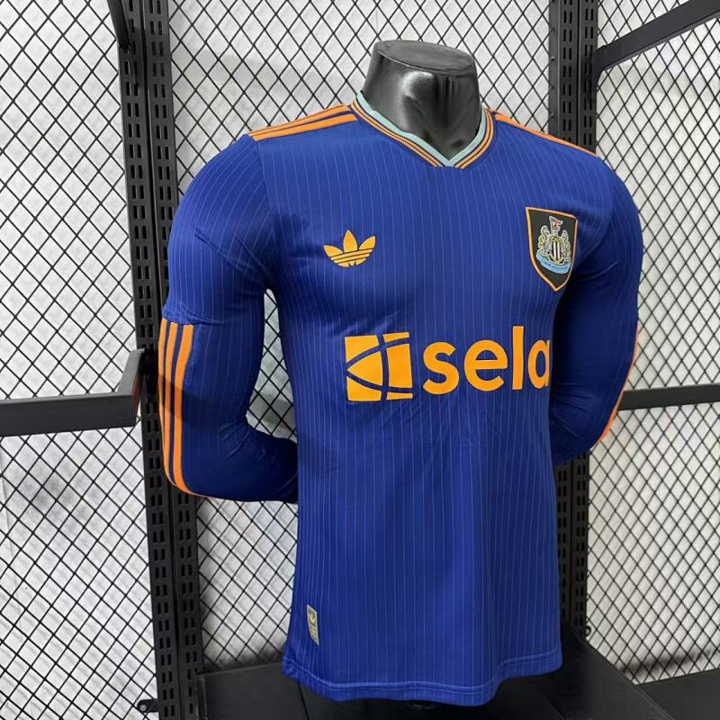 Newcastle United Tercera Versión Jugador 2025/26 (Azul, Manga Larga) 6