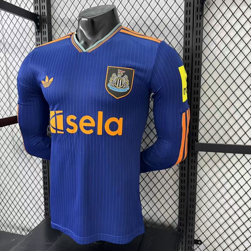 Newcastle United Tercera Versión Jugador 2025/26 (Azul, Manga Larga) 7