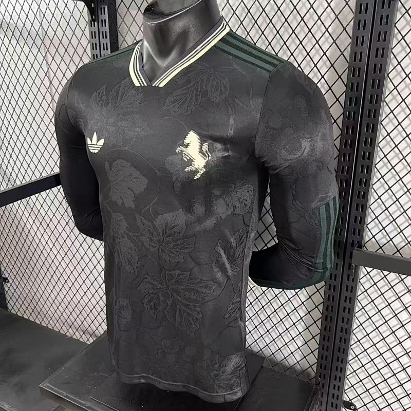 Juventus Tercera Versión Jugador 2025/26 (Negra, Manga Larga) 7