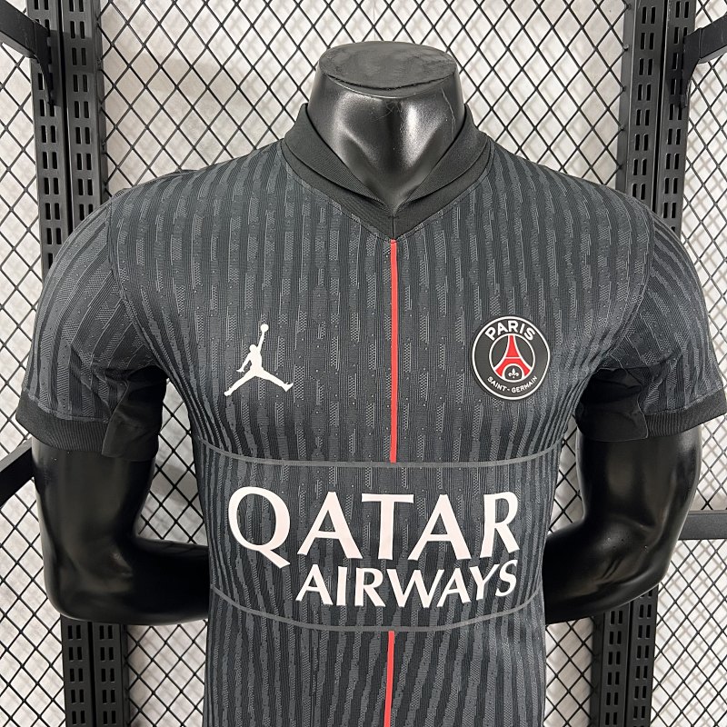 Paris Saint-Germain Cuarta Versión Jugador 2025/26 (Negra) 8