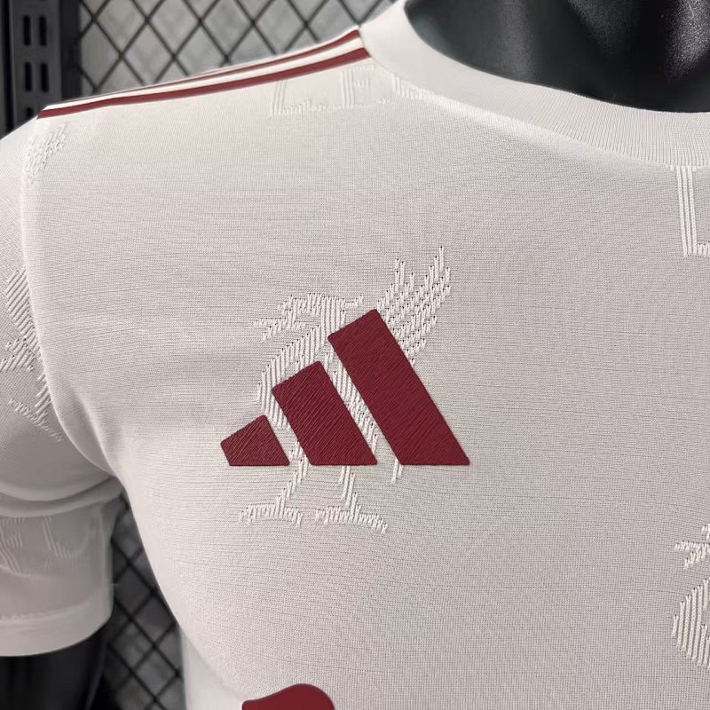 Liverpool Edición Especial Versión Jugador (Blanca) 4