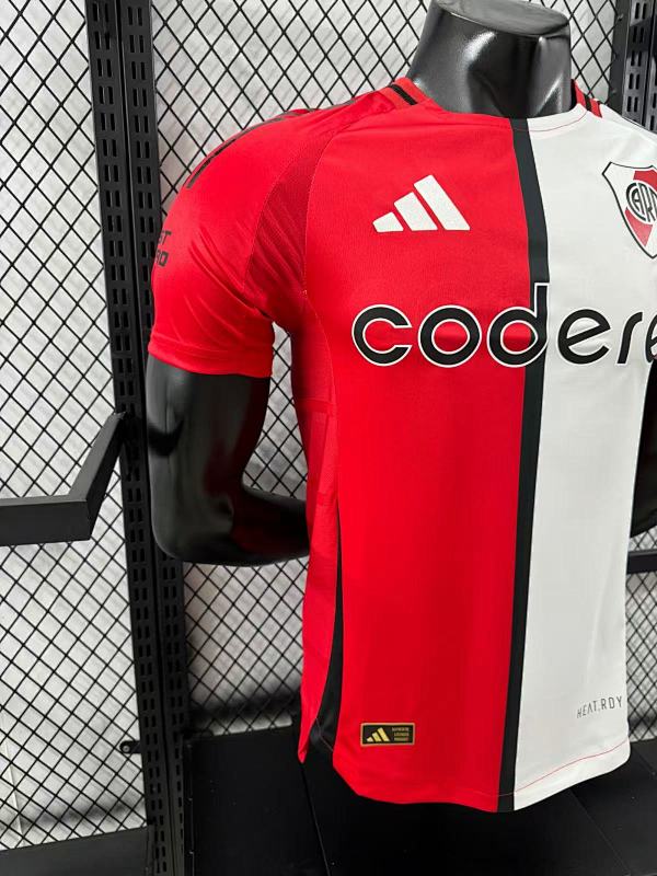 River Plate Cuarta Versión Jugador 2024/25 (Blanca) 5