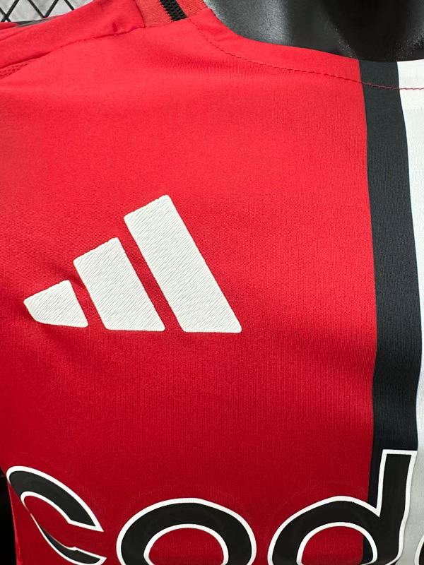 River Plate Cuarta Versión Jugador 2024/25 (Blanca) 7
