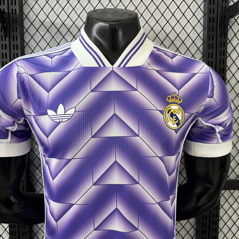 Real Madrid Edición Retro (Morada) 3