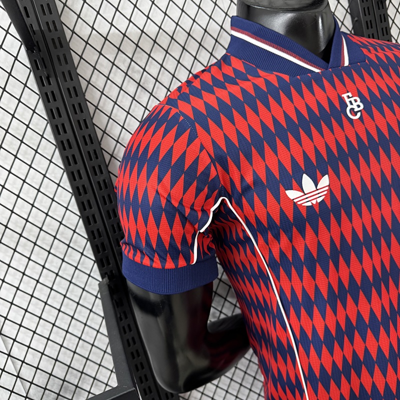 Bayern Munich Edición Retro (Roja) 8