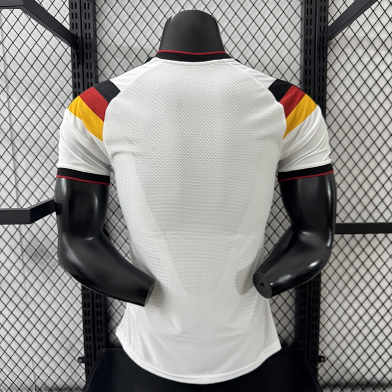 Alemania Local Versión Jugador 2026 (Blanca) 11