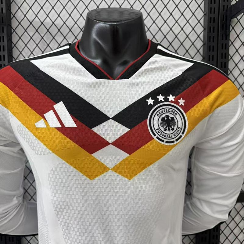 Alemania Local Versión Jugador 2026 (Blanca, Manga Larga) 3