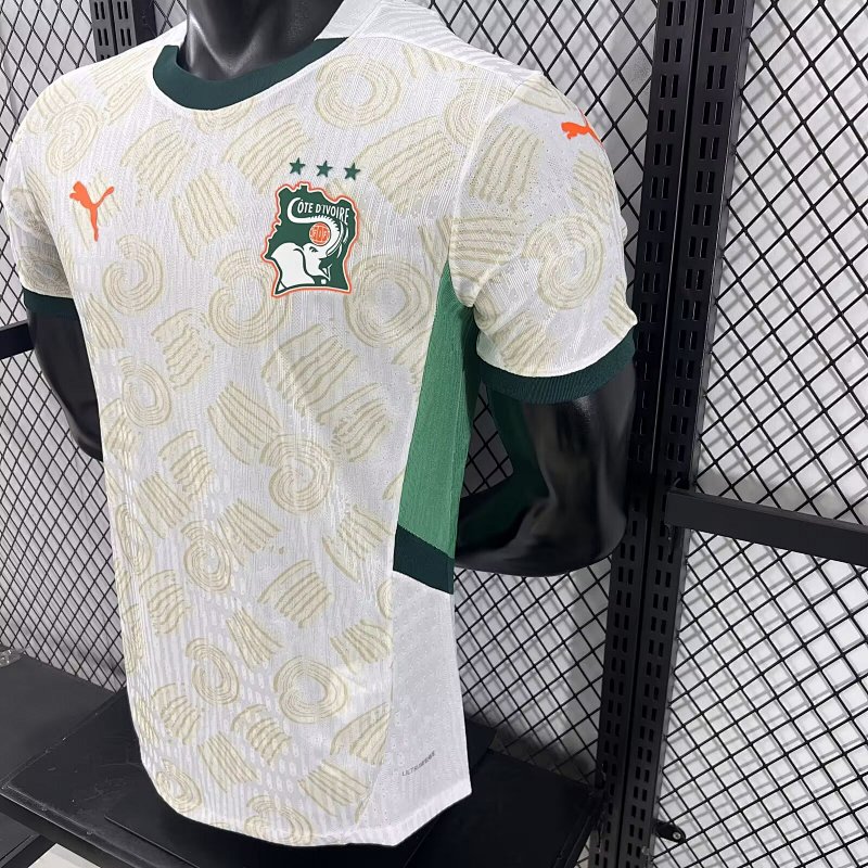 Costa de Marfil Visitante Versión Jugador 2025/26 (Blanca) 4