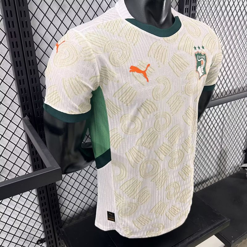 Costa de Marfil Visitante Versión Jugador 2025/26 (Blanca) 5