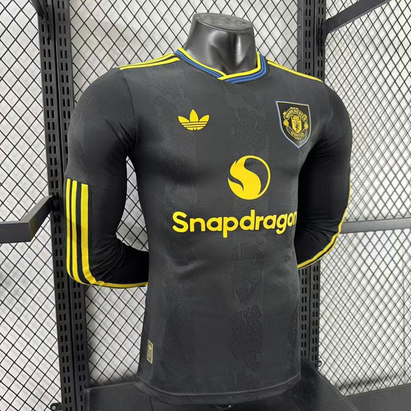 Manchester United Tercera Versión Jugador 2025/26 (Negra, Manga Larga) 6
