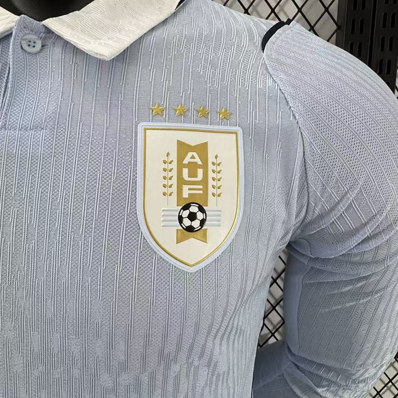 Uruguay Local Versión Jugador 2026 (Blanca, Manga Larga) 9