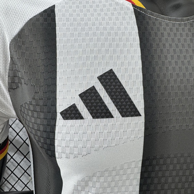 Alemania Edición Especial Diseño 2 Versión Jugador 2026 (Blanca) 4