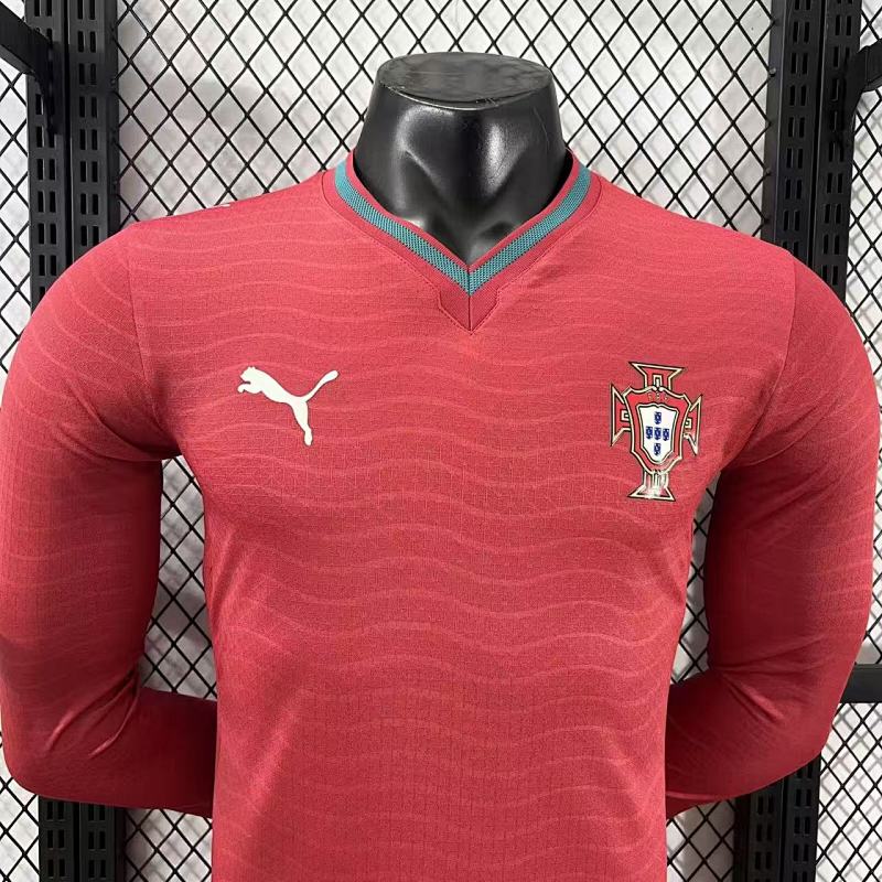 Portugal Local Versión Jugador 2026 (Roja, Manga Larga) 3