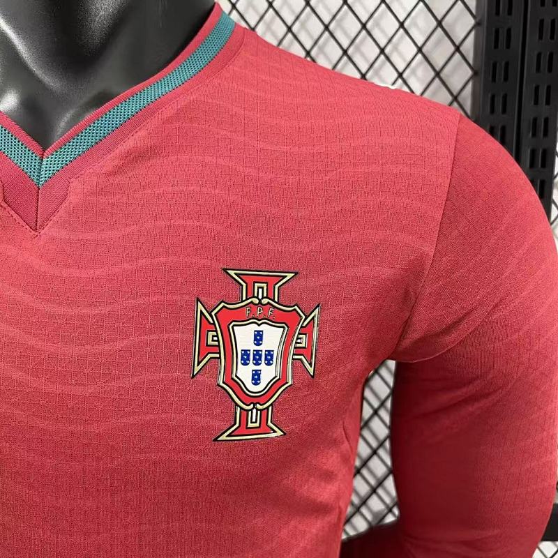 Portugal Local Versión Jugador 2026 (Roja, Manga Larga) 5