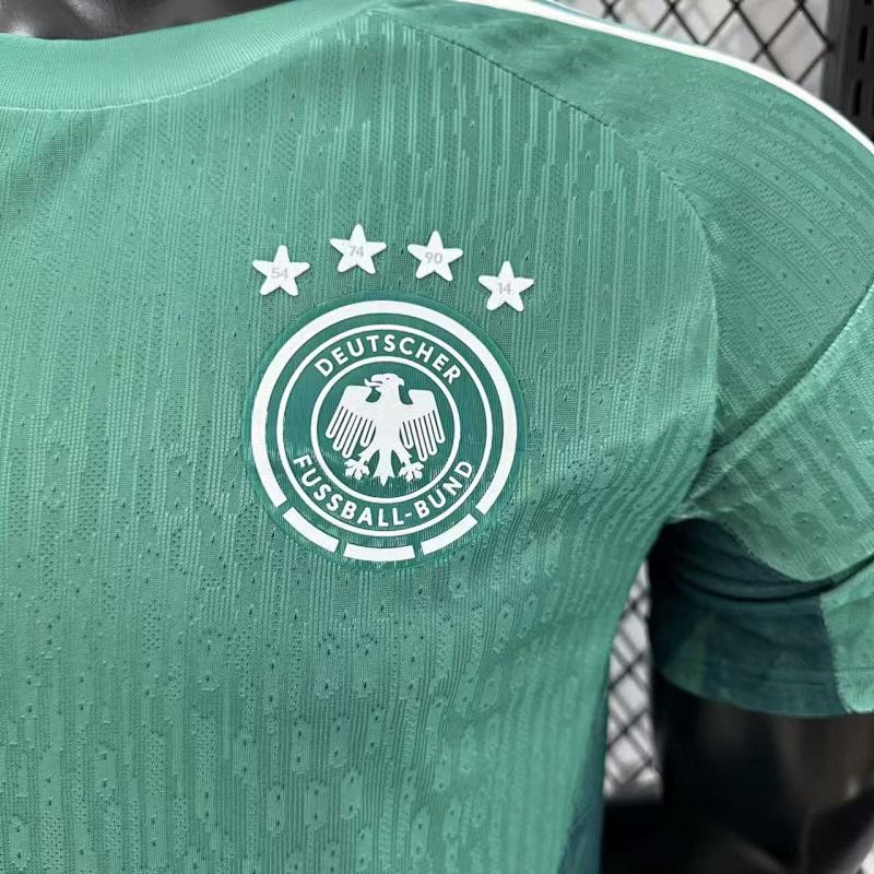 Alemania Portero Versión Jugador 2026 (Verde) 5