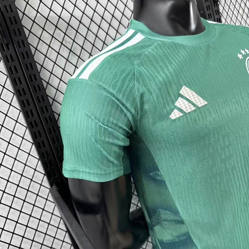 Alemania Portero Versión Jugador 2026 (Verde) 8