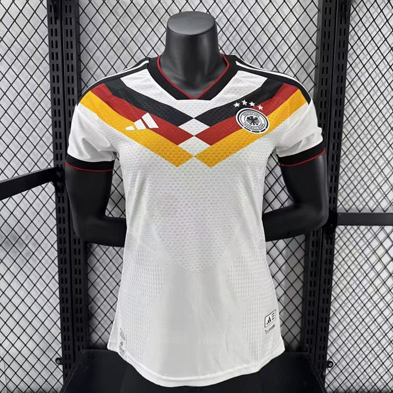 Alemania Local Versión Mujer 2026 (Blanca)
