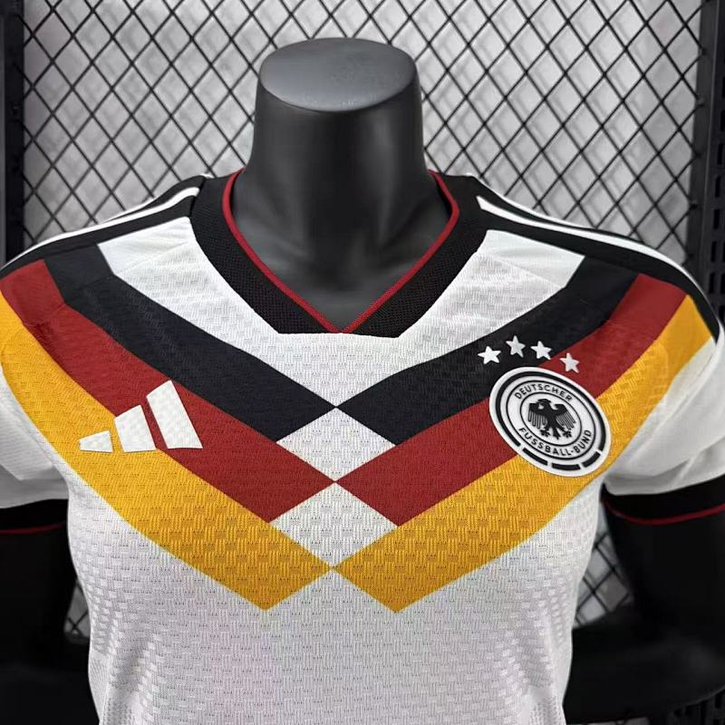 Alemania Local Versión Mujer 2026 (Blanca) 3