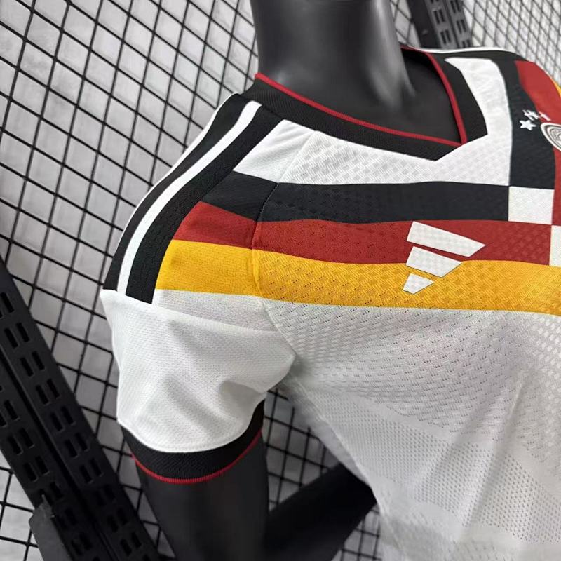 Alemania Local Versión Mujer 2026 (Blanca) 8