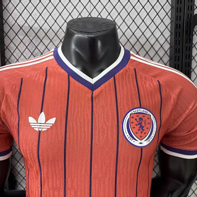 Escocia Visitante Versión Jugador 2026 (Roja) 3