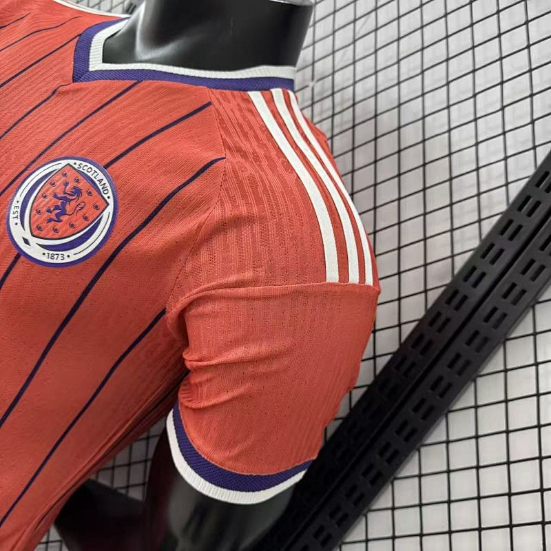 Escocia Visitante Versión Jugador 2026 (Roja) 9