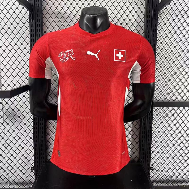 Suiza Local Versión Jugador 2026 (Roja, Manga Larga)