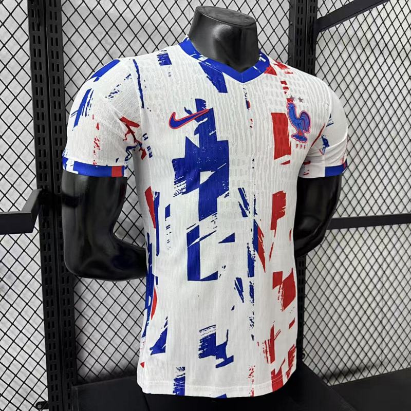Francia Edición Especial Diseño 2 Versión Jugador 2026 (Blanca) 6