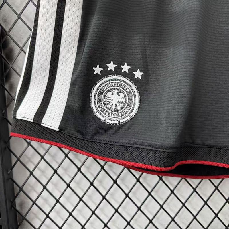 Alemania Short Local Versión Jugador 2026 (Negro) 3