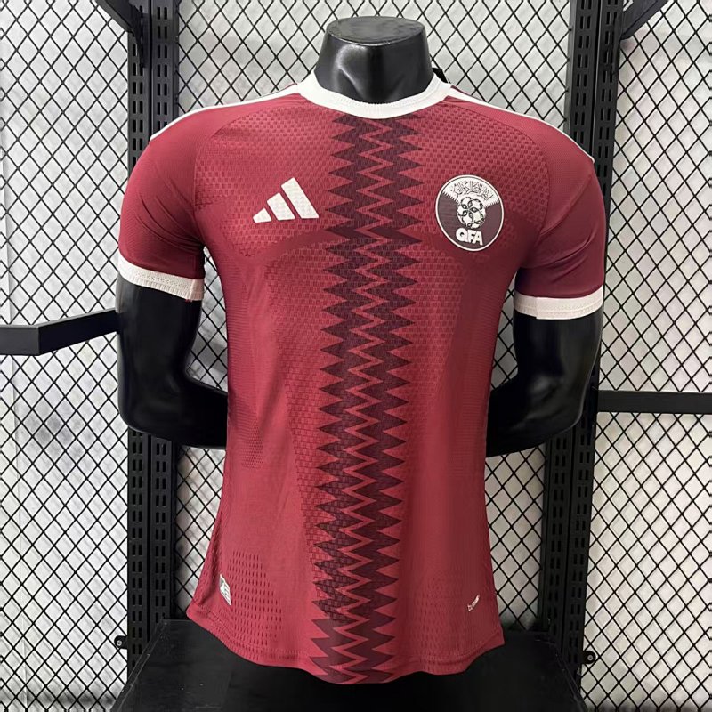 Qatar Local Versión Jugador 2026 (Granate)