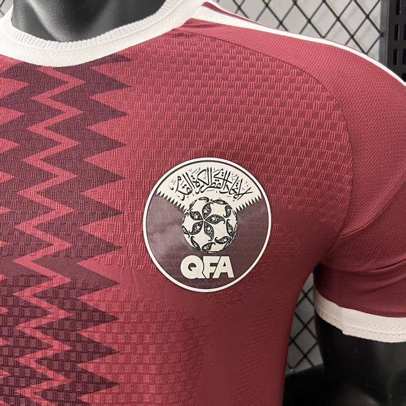 Qatar Local Versión Jugador 2026 (Granate) 5