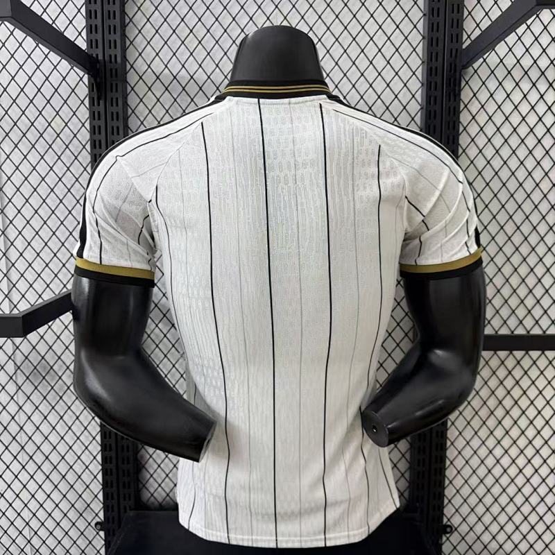 Japón Edición Especial Diseño 2 Versión Jugador 2026 (Blanca) 2
