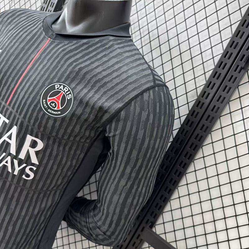 Paris Saint-Germain Cuarta Versión Jugador 2025/26 (Negra, Manga Larga) 9