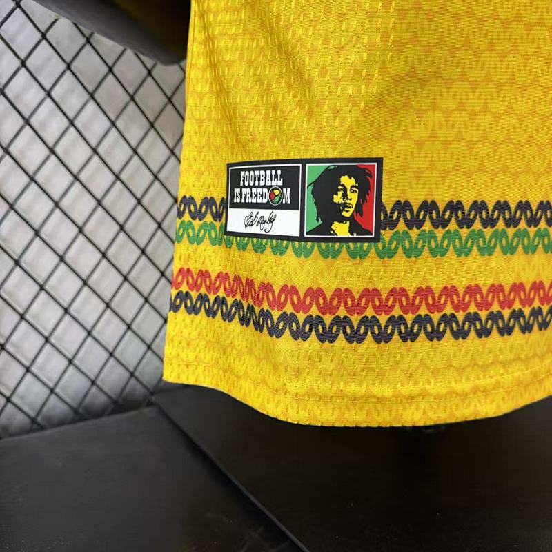 Jamaica Local Versión Jugador 2026 (Amarilla) 10